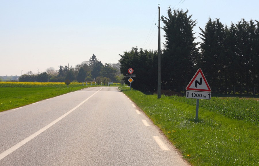 Continuer sur la D51 jusqu'au Buisson Chevalier