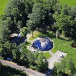 Le Domaine du Centaure dans son écrin de verdure normand - crédit photo: Christine Guillon